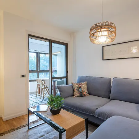Apartamento Coqueto Con Piscina Y Parking By *