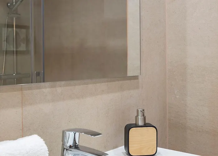 아파트 Coqueto Con Piscina Y Parking By 비고